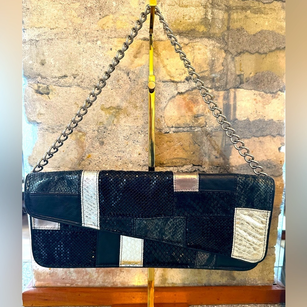 🛍️BEBE black, silver, metallic snakeskin patterns with chain strap